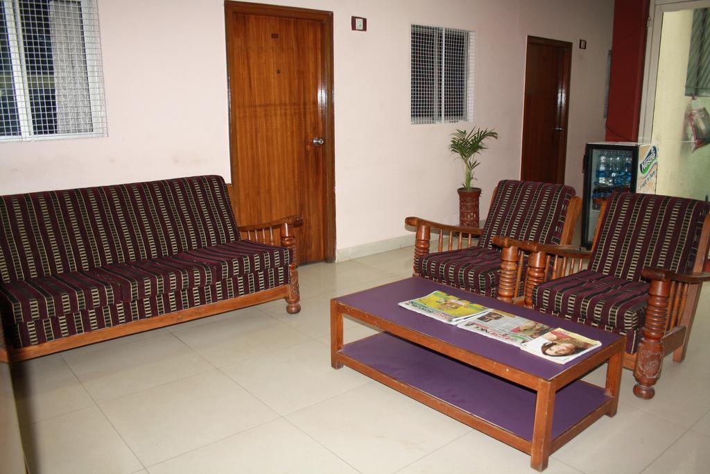 Hotel Minerva Residencia Bangalore Exterior foto